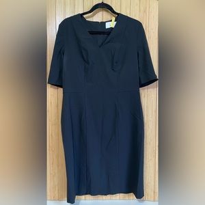 Hugo Boss Women's "Dilani_GSU" Black Wool V-neck Short Sleeve Pensil Dress - 10